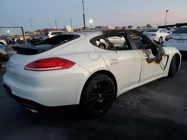 2014 Porsche Panamera 2