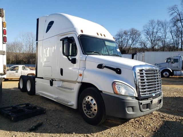 2015 Freightliner Cascadia 125