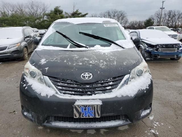 2012 Toyota Sienna LE