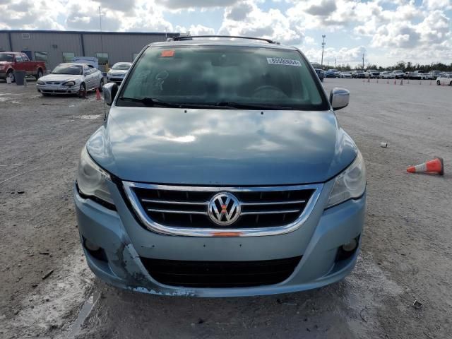 2009 Volkswagen Routan SEL Premium