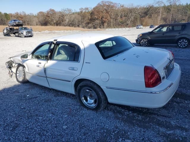 2004 Lincoln Town Car Executive