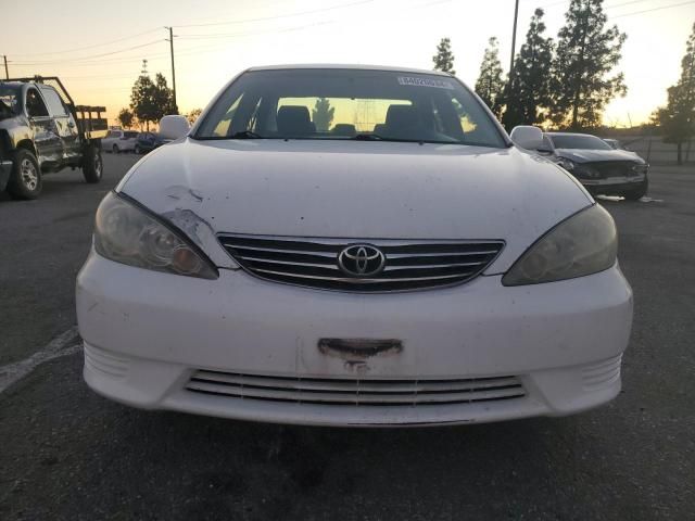 2005 Toyota Camry LE