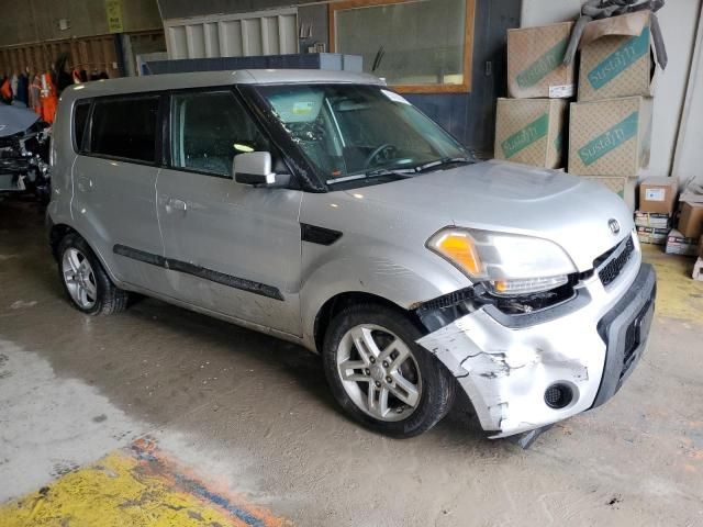 2010 KIA Soul +