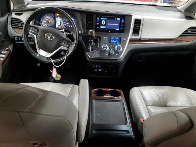 2015 Toyota Sienna XLE