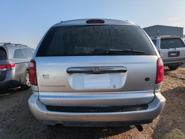 2005 Chrysler Town & Country Touring