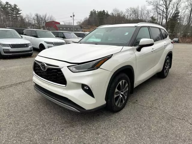 2021 Toyota Highlander XLE