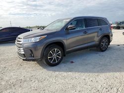 Carros salvage a la venta en subasta: 2019 Toyota Highlander SE