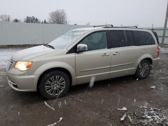 2013 Chrysler Town & Country Touring L