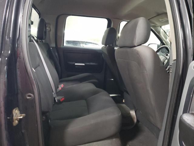 2006 Mitsubishi Raider LS