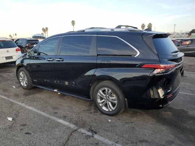 2021 Toyota Sienna Limited