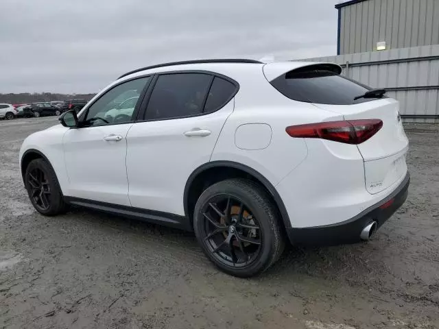 2021 Alfa Romeo Stelvio Sport