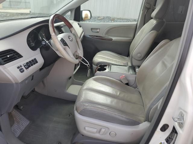 2014 Toyota Sienna XLE