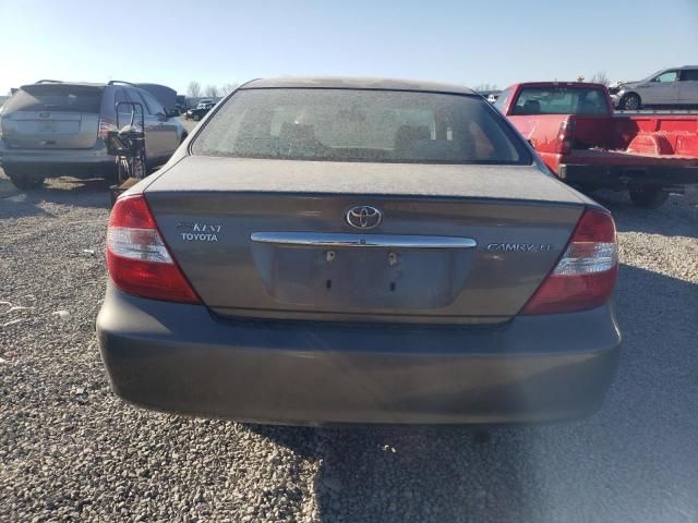 2004 Toyota Camry LE