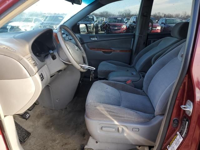 2006 Toyota Sienna XLE