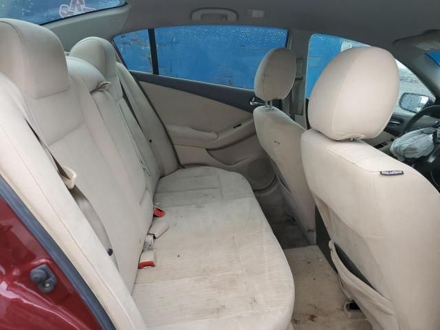 2010 Nissan Altima Base