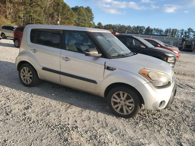 2013 KIA Soul +