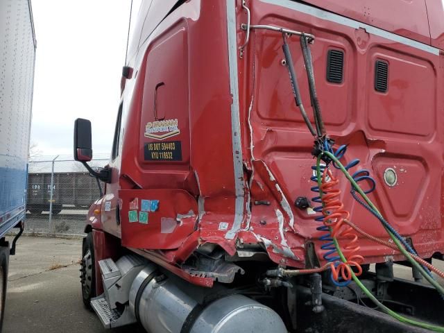 2011 Freightliner Cascadia 125