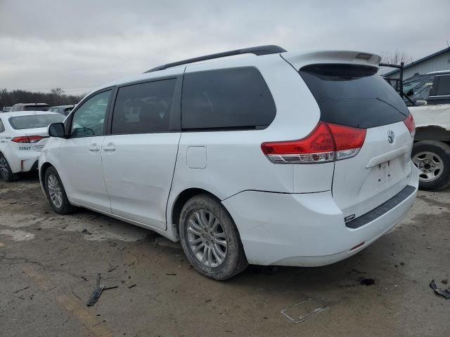 2012 Toyota Sienna XLE