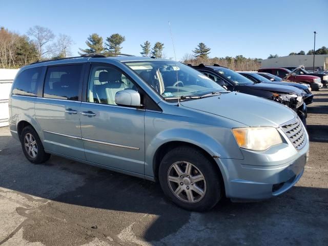 2010 Chrysler Town & Country Touring