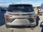 2022 Toyota Sienna Limited