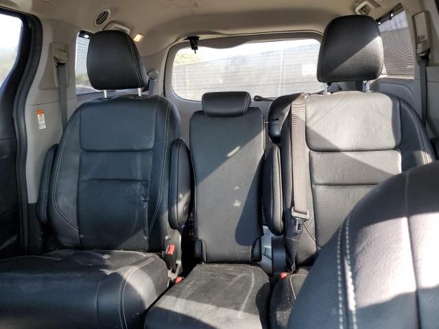 2019 Toyota Sienna SE