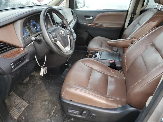 2017 Toyota Sienna XLE