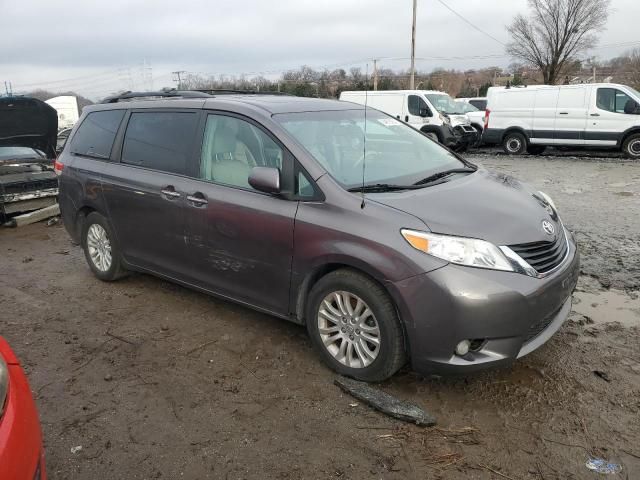 2013 Toyota Sienna XLE