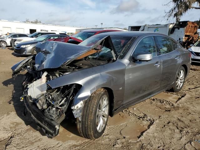 2017 Infiniti Q70 3.7