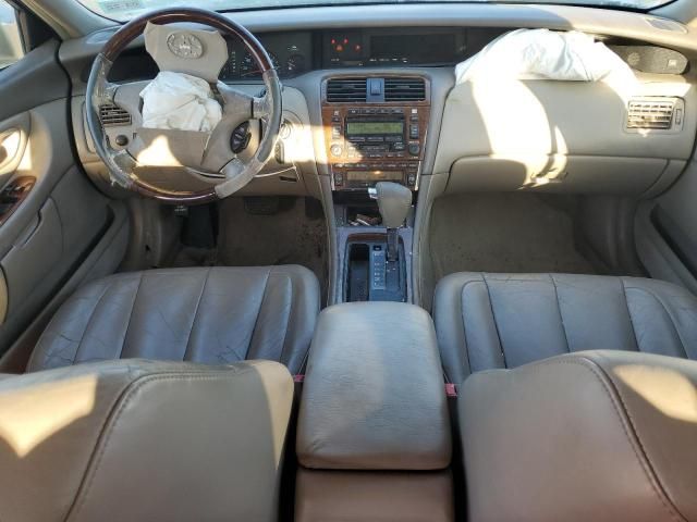 2004 Toyota Avalon XL