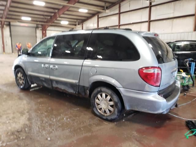 2005 Chrysler Town & Country Touring