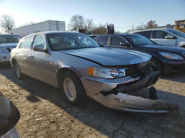 2001 Lincoln Town Car Executive