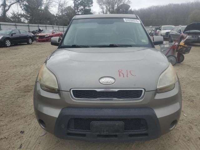 2010 KIA Soul +