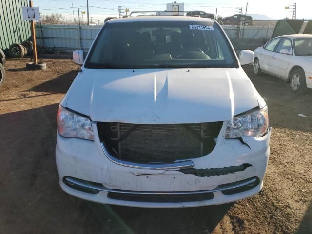 2014 Chrysler Town & Country Touring