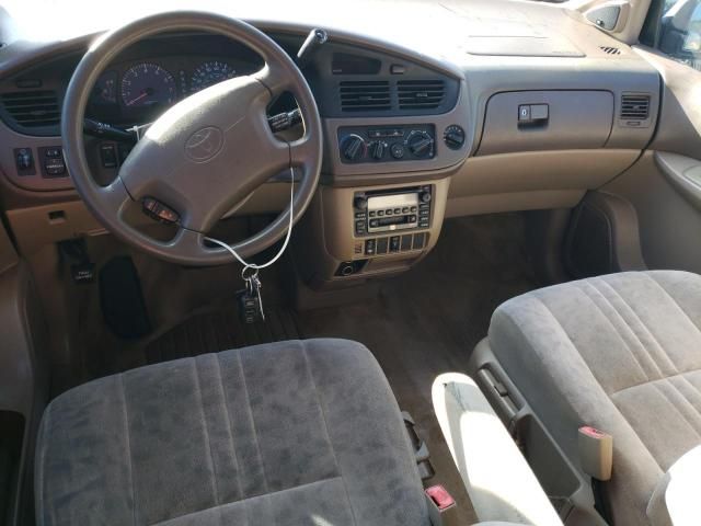 2001 Toyota Sienna LE