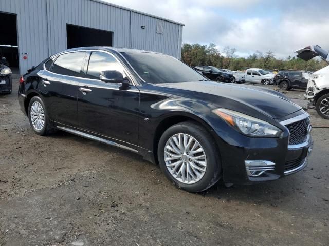 2016 Infiniti Q70 3.7