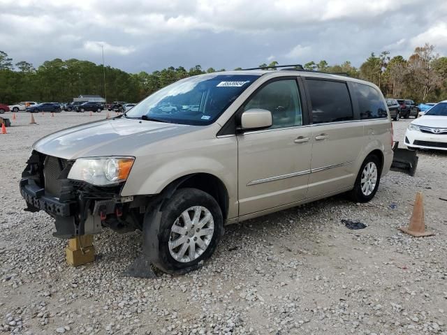 2013 Chrysler Town & Country Touring