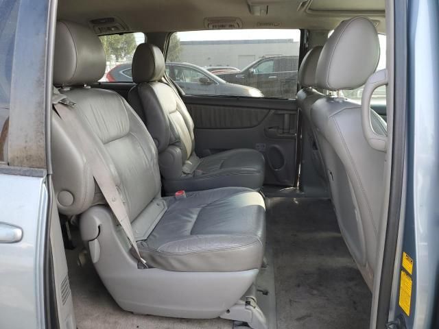 2010 Toyota Sienna XLE