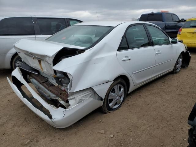 2005 Toyota Camry LE