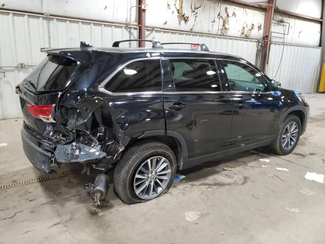 2019 Toyota Highlander SE