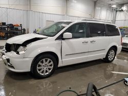 Chrysler Town & Country Touring l Vehiculos salvage en venta: 2015 Chrysler Town & Country Touring L