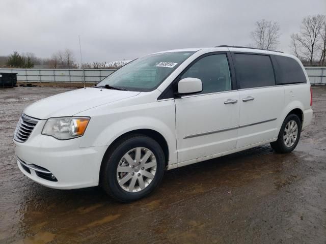 2016 Chrysler Town & Country Touring