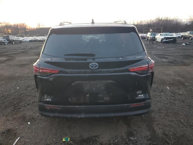 2021 Toyota Sienna XLE