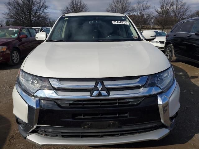 2016 Mitsubishi Outlander SE