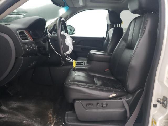 2011 GMC Yukon XL K1500 SLT