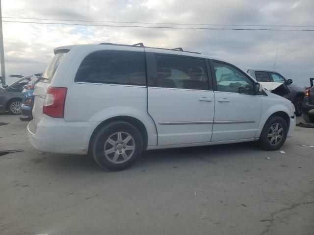 2013 Chrysler Town & Country Touring