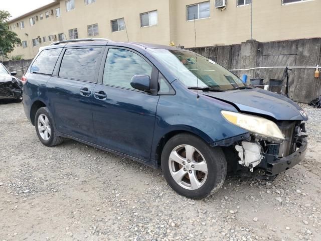 2012 Toyota Sienna LE