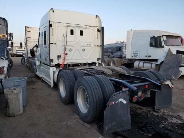 2016 Freightliner Cascadia 125