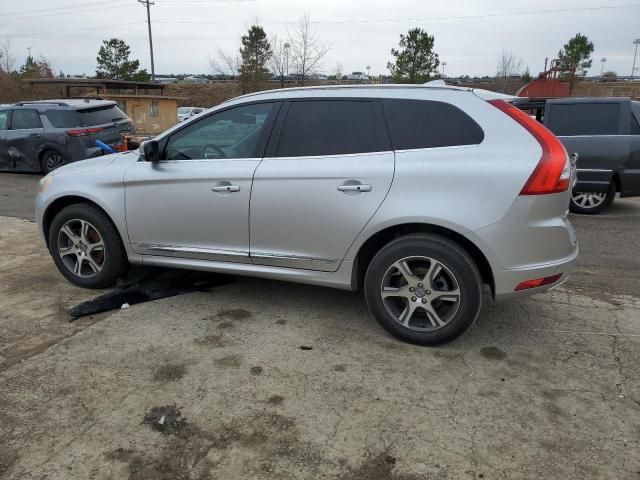 2015 Volvo XC60 T6 Platinum