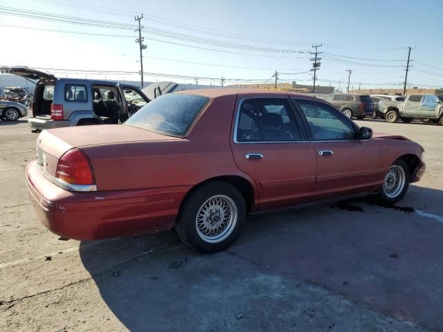 1999 Ford Crown Victoria LX