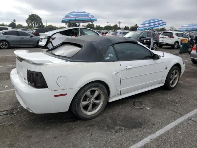 2004 Ford Mustang